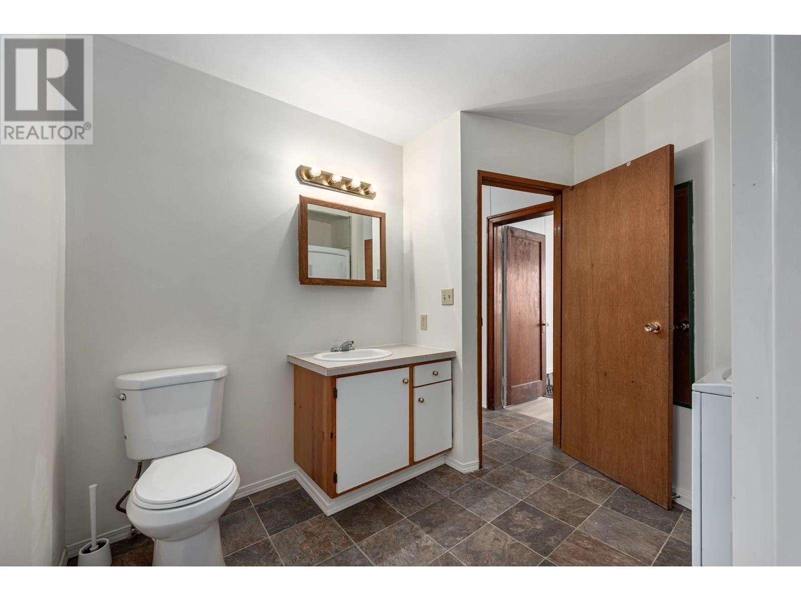633 FRASERVIEW Street, Lillooet