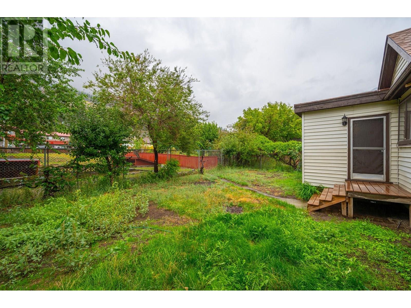 633 FRASERVIEW Street, Lillooet