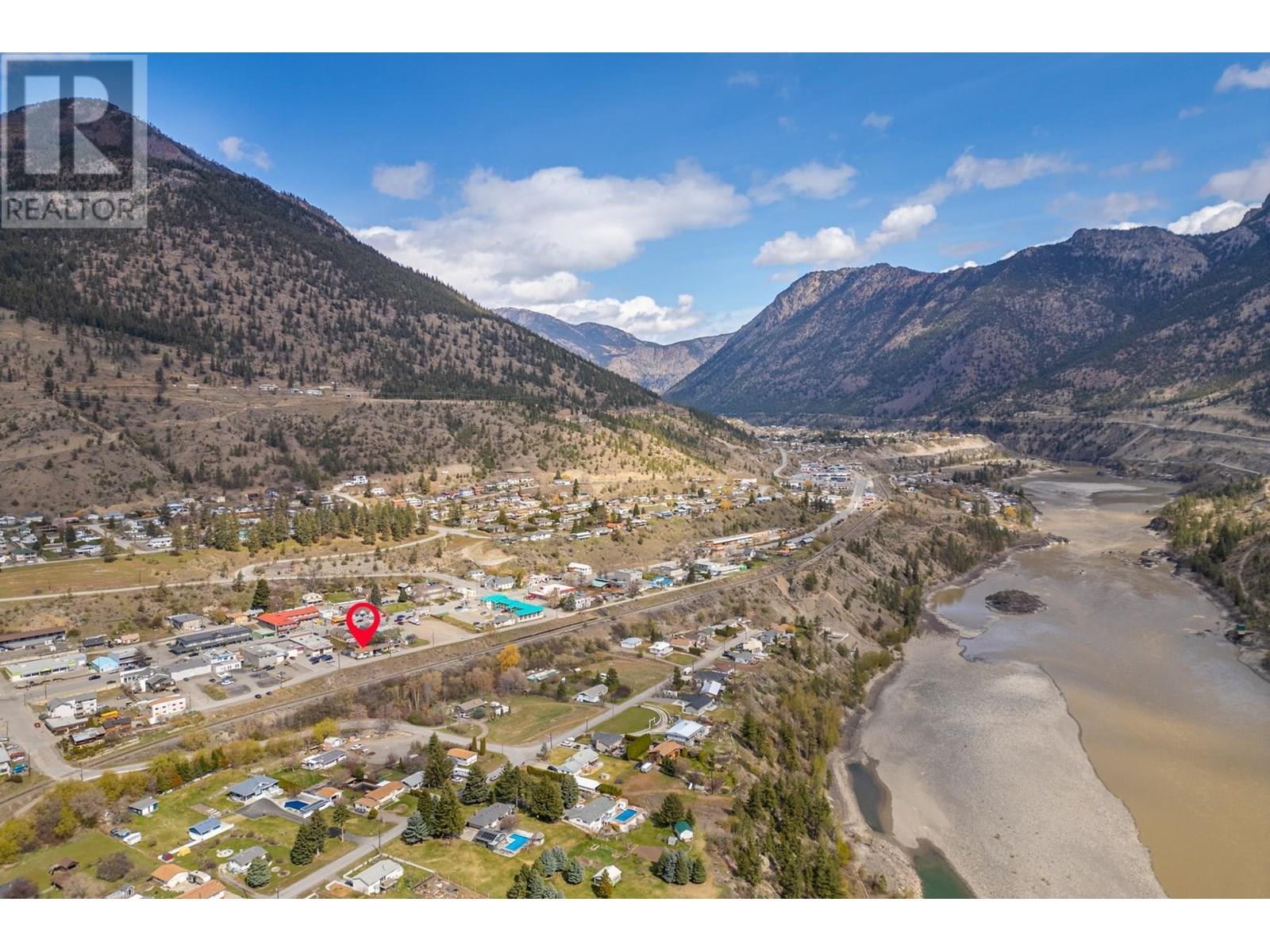 633 FRASERVIEW Street, Lillooet