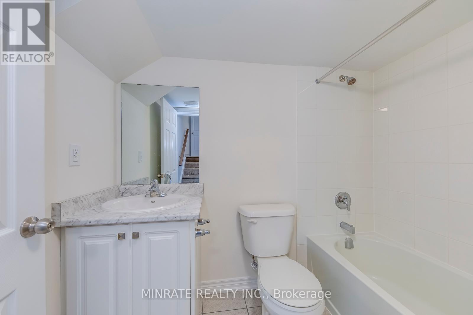Photo 24 of 3934 Leonardo Street, Burlington ON
