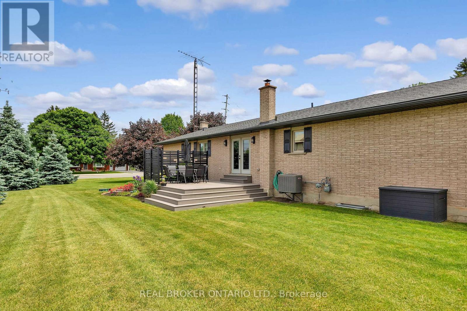 Photo 32 of 1 Shantz Place, Wellesley ON