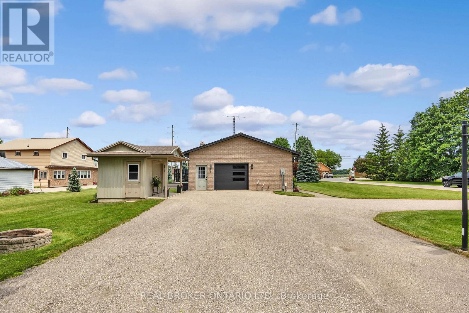 Photo 34 of 1 Shantz Place, Wellesley ON