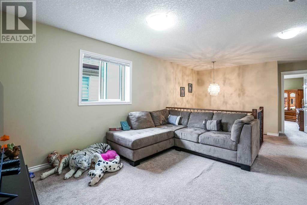 Single Family House for Sale in  Taralake Manor NE Taradale Calgary 