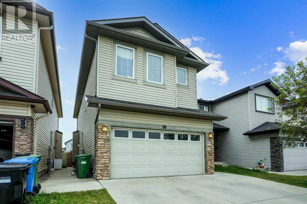 Single Family House for Sale in  Taralake Manor NE Taradale Calgary 