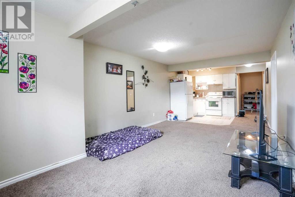 Single Family House for Sale in  Taralake Manor NE Taradale Calgary 
