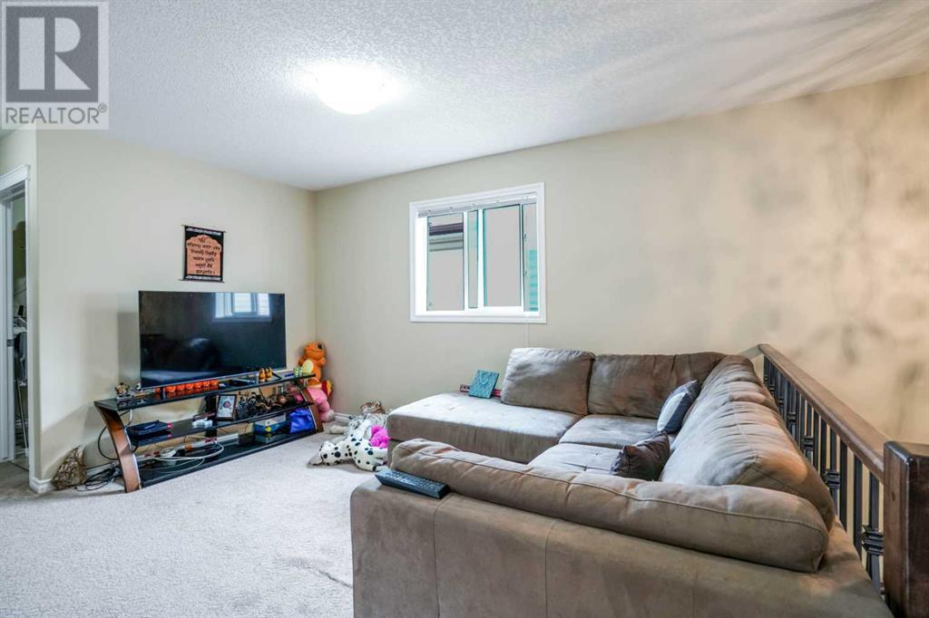 Single Family House for Sale in  Taralake Manor NE Taradale Calgary 