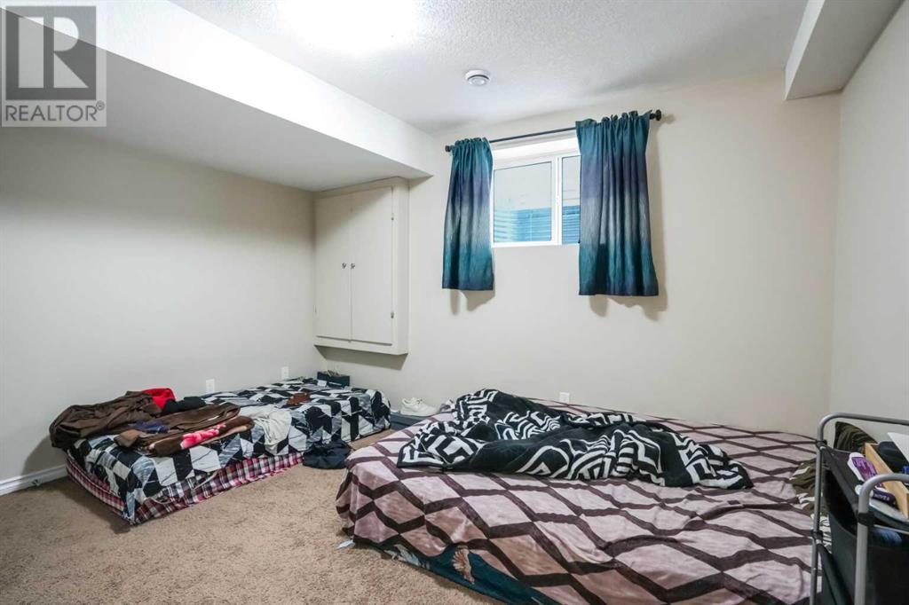 Single Family House for Sale in  Taralake Manor NE Taradale Calgary 