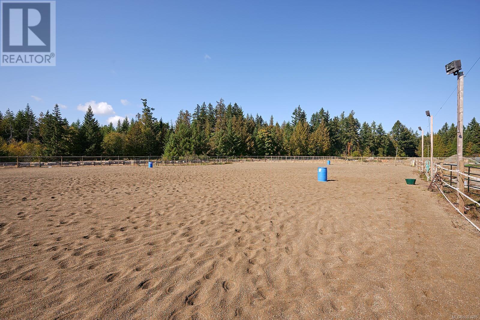 Photo 14 of 1085 Alpine View Pl, Whiskey Creek BC