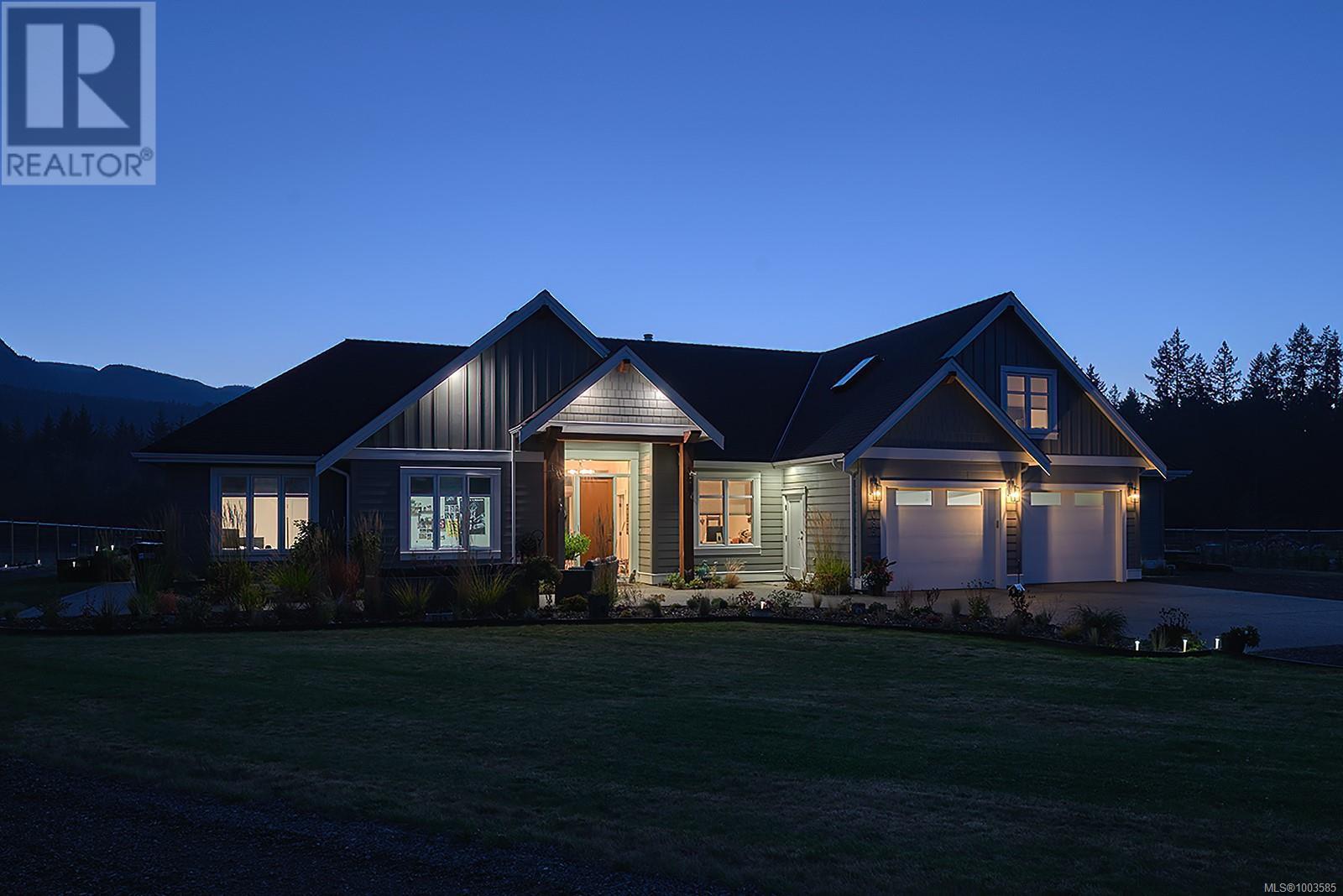 Photo 1 of 1085 Alpine View Pl, Whiskey Creek BC