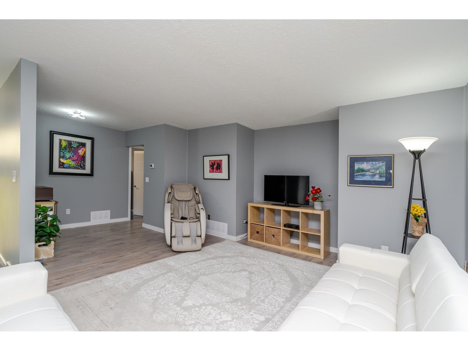 Photo 5 of 33897 Walnut Avenue, Abbotsford BC