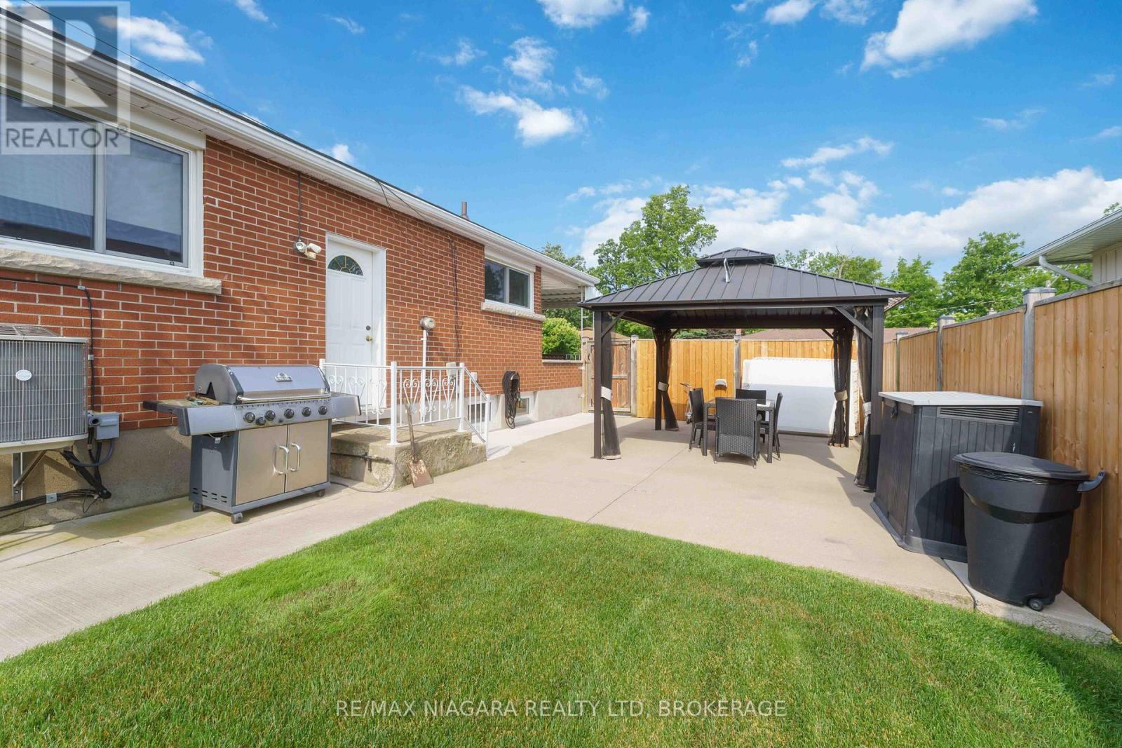 Photo 22 of 3560 Rapids View Drive, Niagara Falls ON