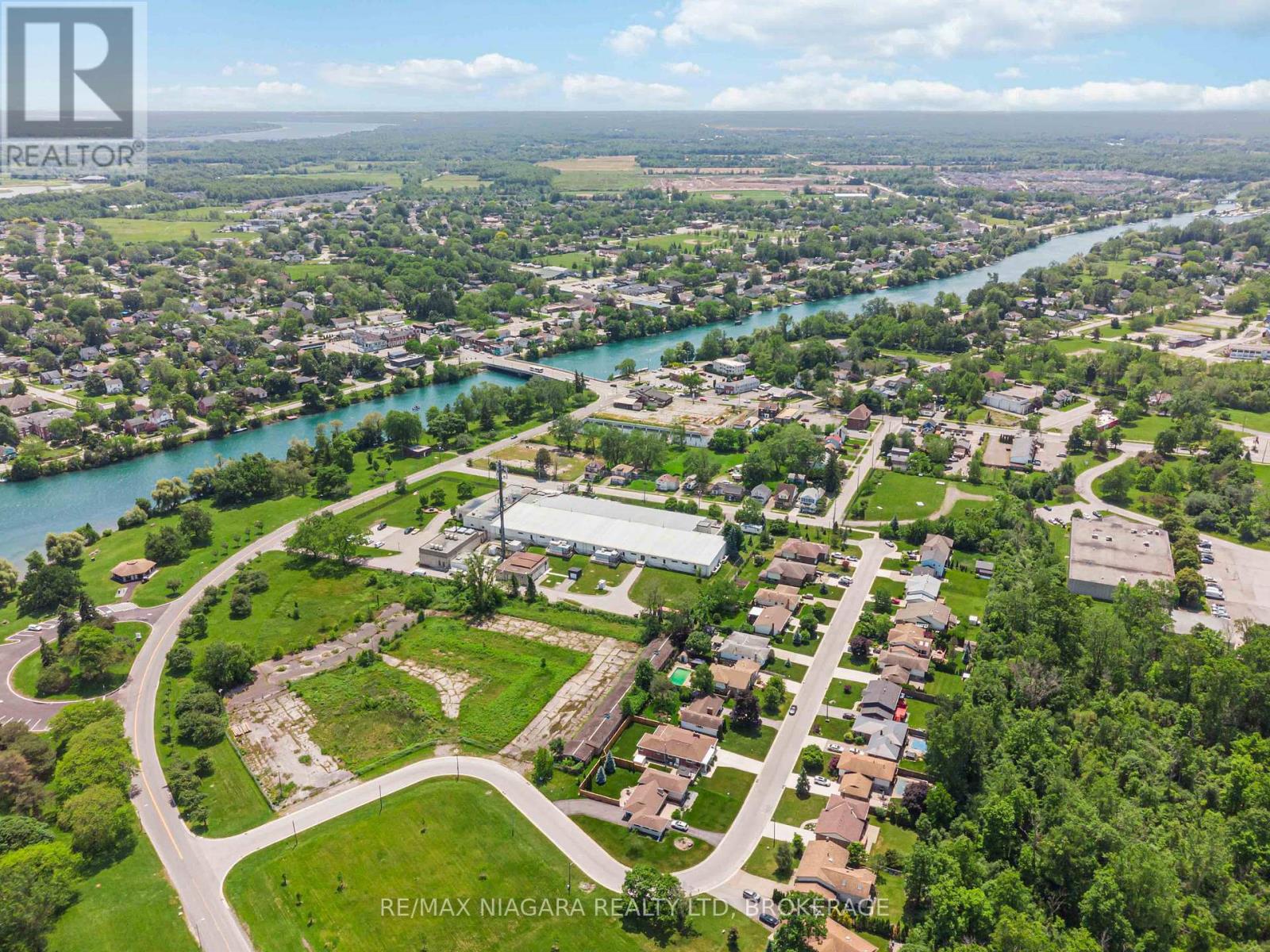 Photo 32 of 3560 Rapids View Drive, Niagara Falls ON