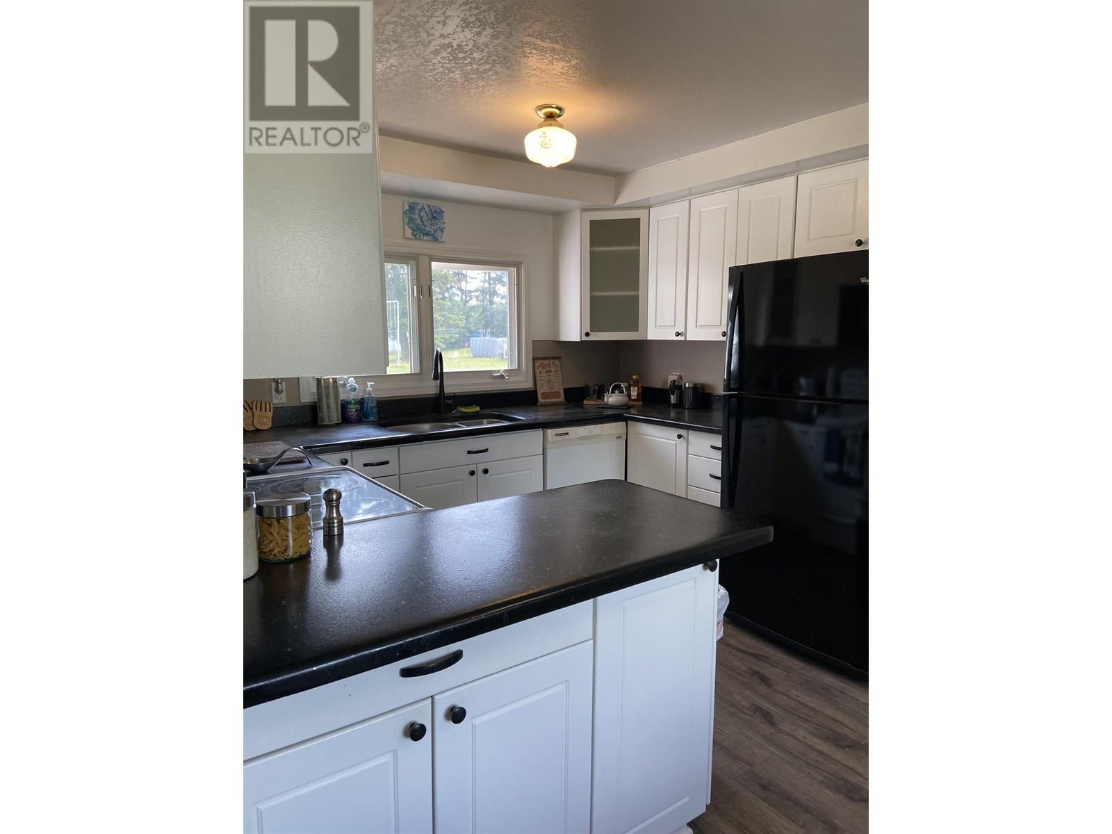 Photo 7 of 12279 Cottonwood Avenue, Fort St John BC