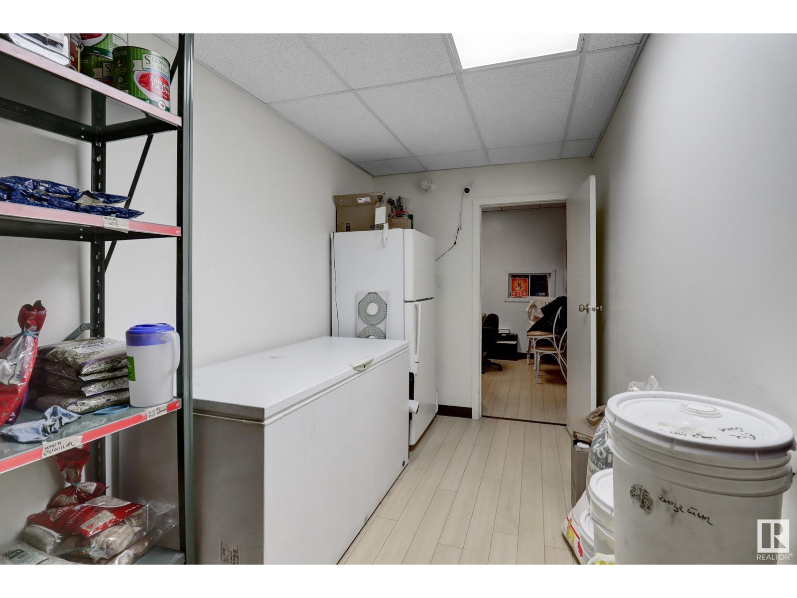 Photo 12 of 9643 9647 41 Av Nw Nw, Edmonton AB