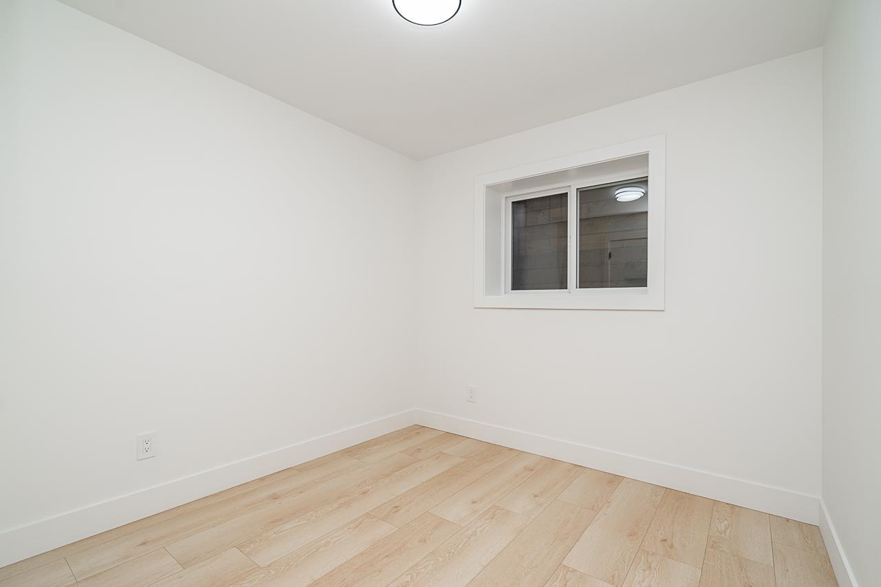 Photo 31 of 7128 204 Street, Langley BC