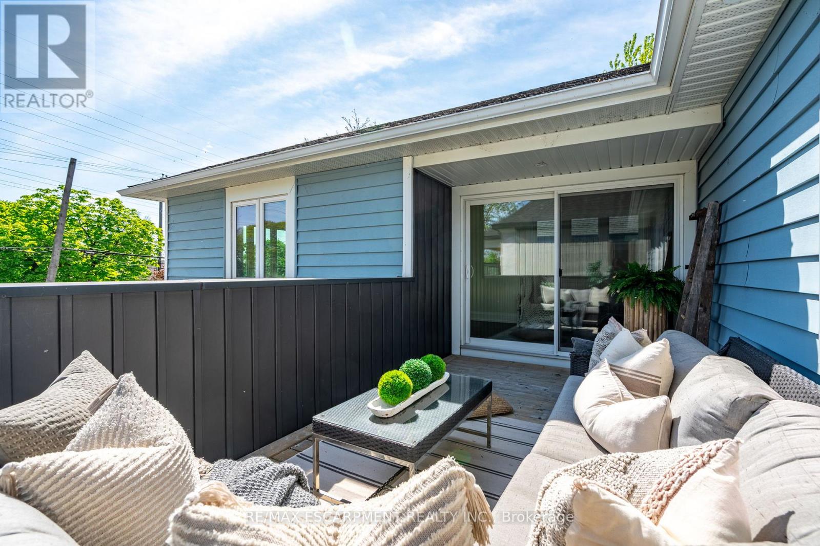 Photo 40 of 962 Beach Boulevard, Hamilton ON