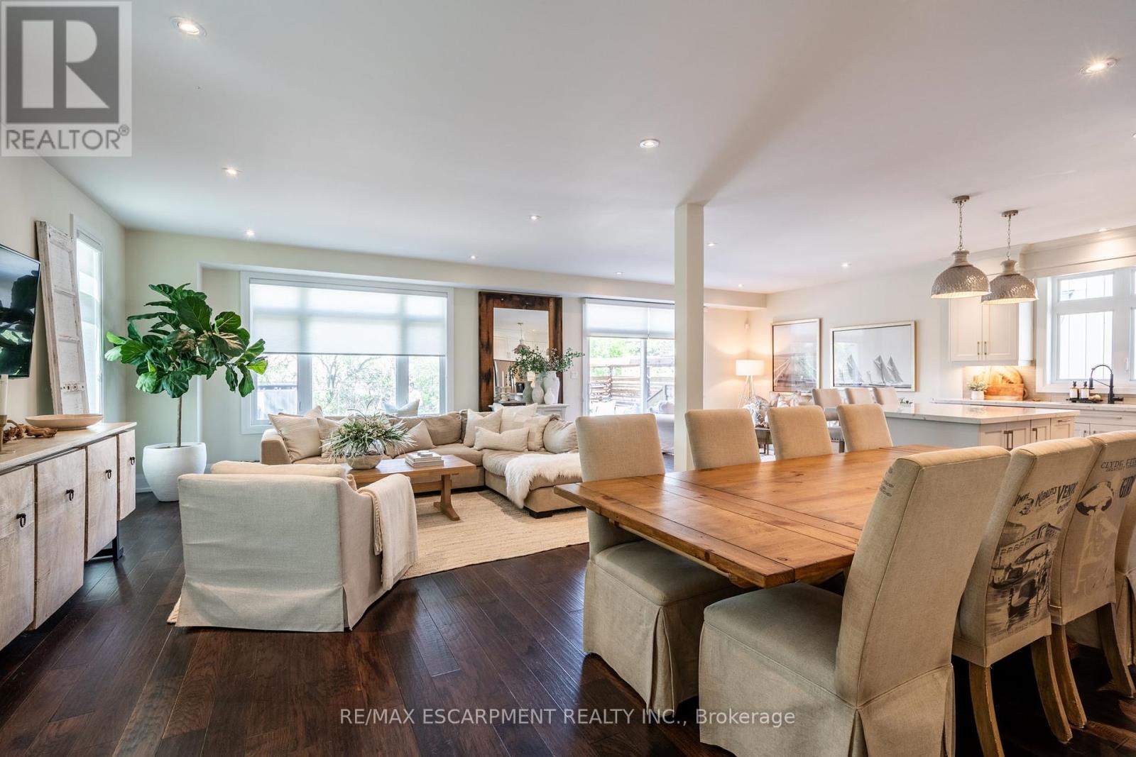 Photo 24 of 962 Beach Boulevard, Hamilton ON