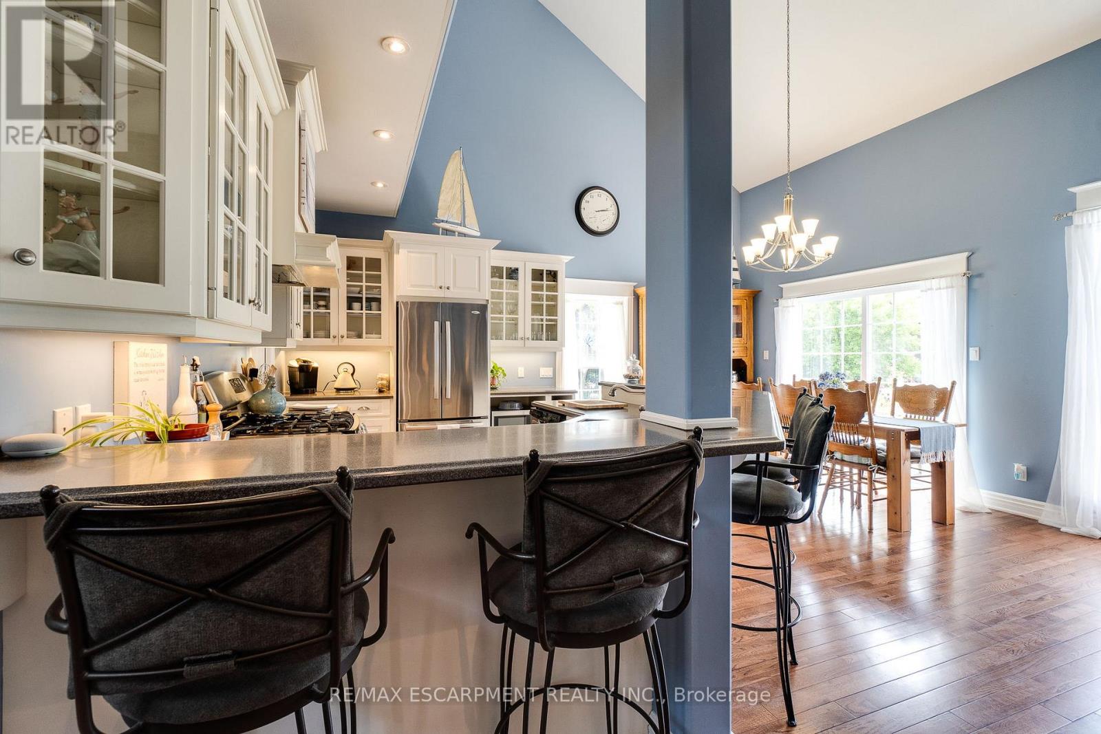 Photo 19 of 1026 Beach Boulevard, Hamilton ON