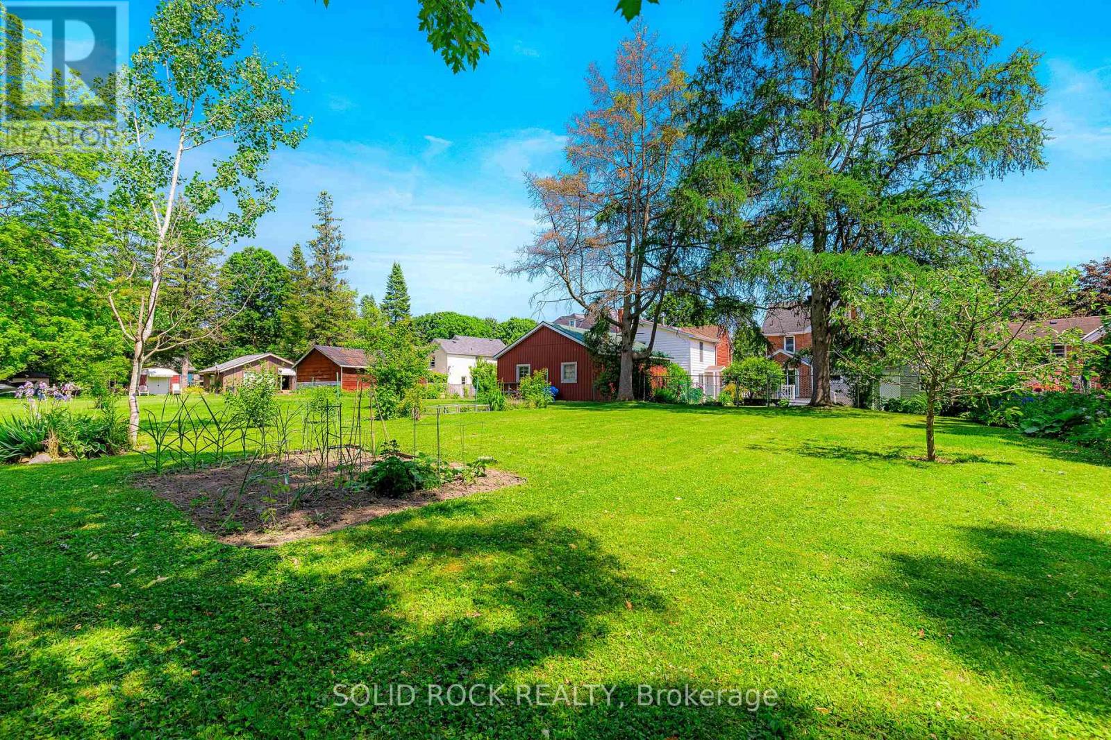 Photo 43 of 172 Church Street, Brockville ON