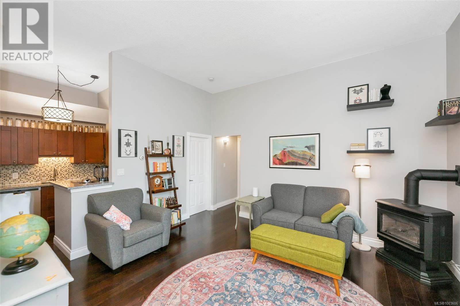 Single Family House Character for Sale in   Fort St Hillcrest House Victoria 