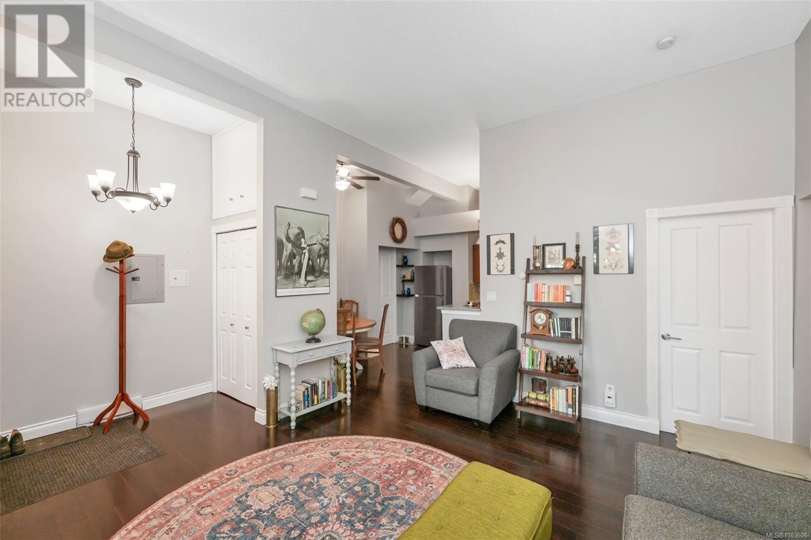 Single Family House Character for Sale in   Fort St Hillcrest House Victoria 