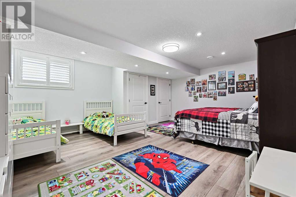 Single Family House Bungalow for Sale in  Midpark Crescent SE Midnapore Calgary 