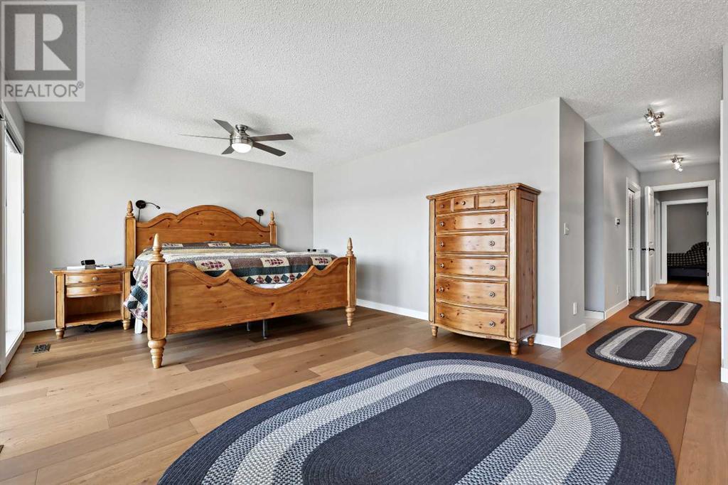 Single Family House Bungalow for Sale in  Midpark Crescent SE Midnapore Calgary 