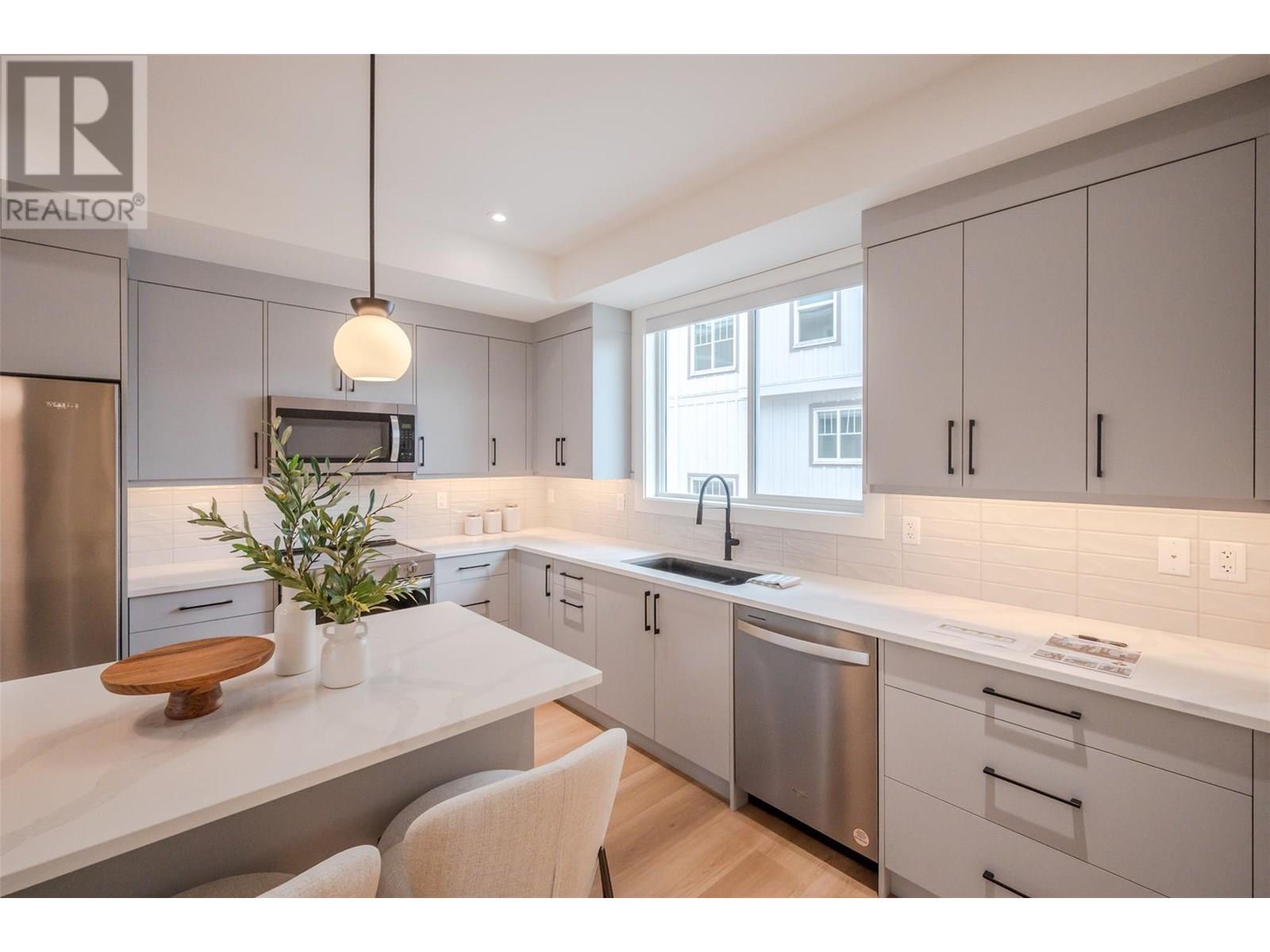 #101 770 ARGYLE STREET - Image 25