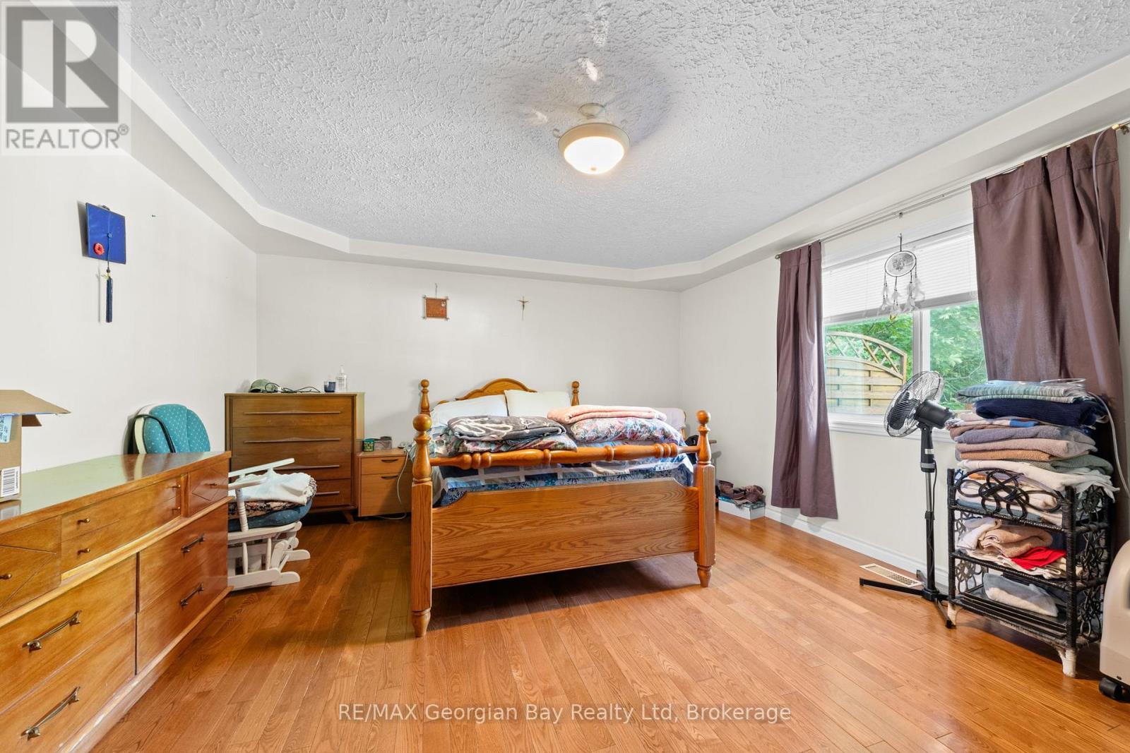 Photo 13 of 477 Albert Street, Tay ON