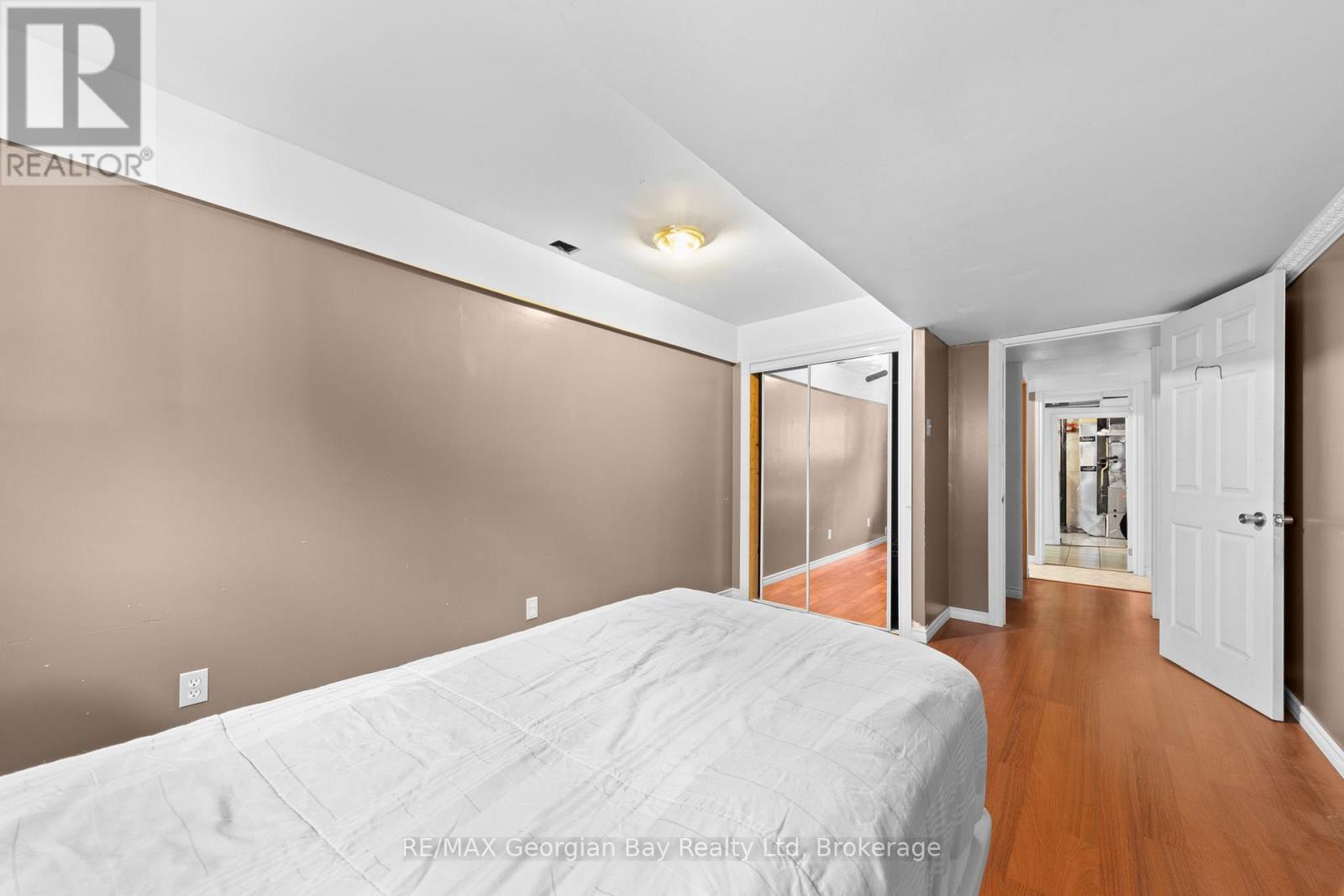 Photo 17 of 477 Albert Street, Tay ON