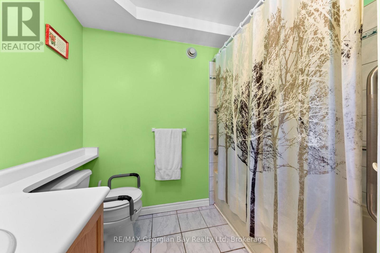 Photo 21 of 477 Albert Street, Tay ON