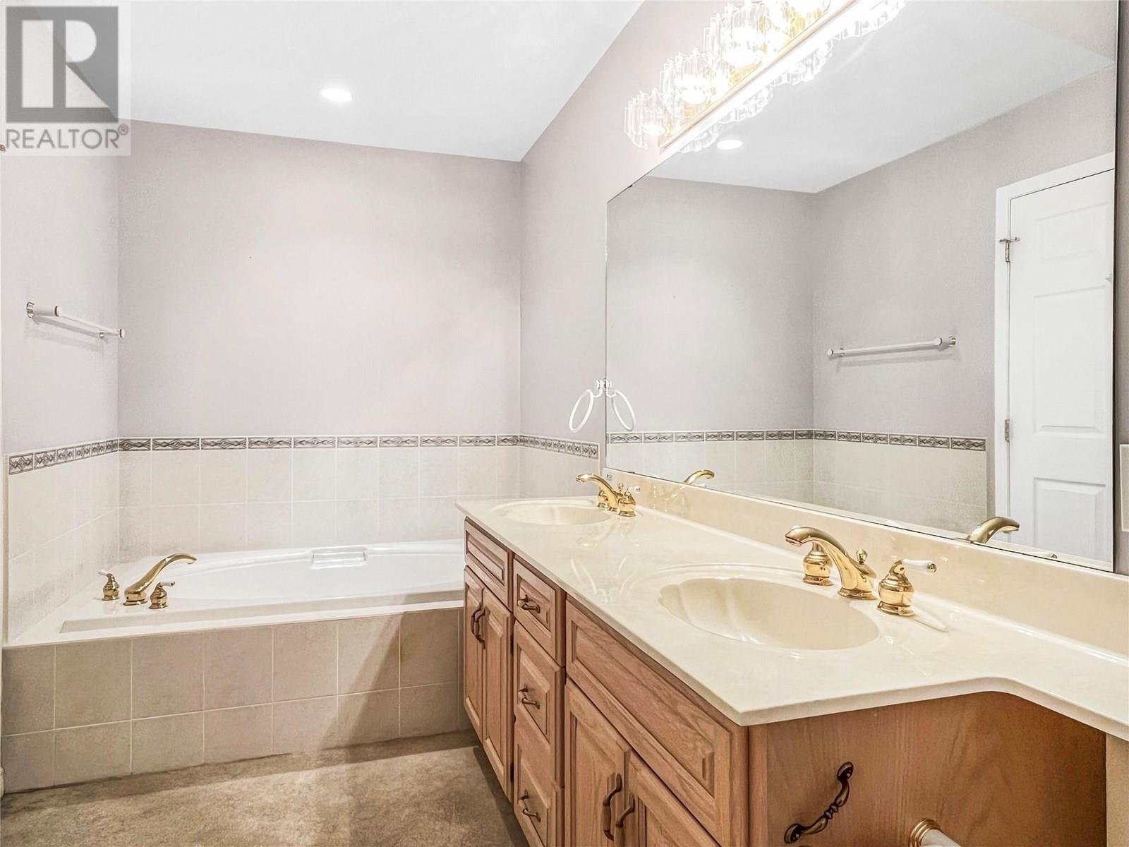 7801 Spartan Drive Unit# 116, Osoyoos