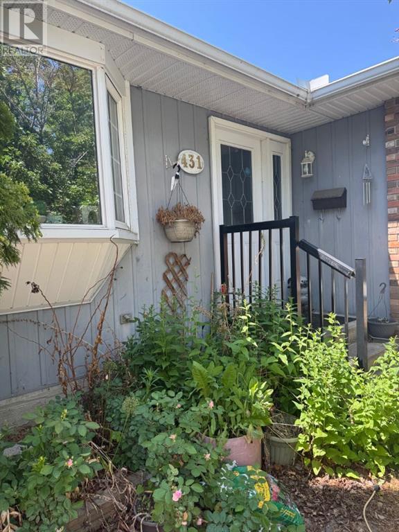 Single Family House Bungalow for Sale in  Queen Charlotte Drive SE Queensland Calgary 