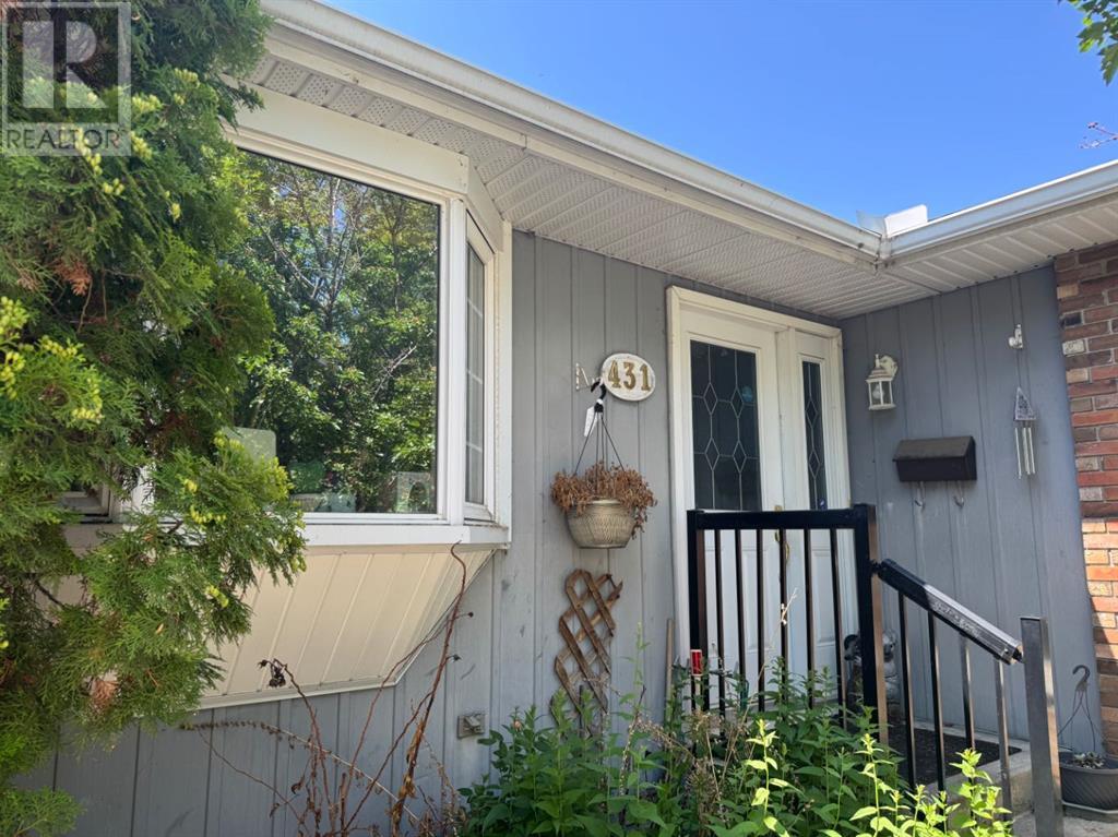Single Family House Bungalow for Sale in  Queen Charlotte Drive SE Queensland Calgary 