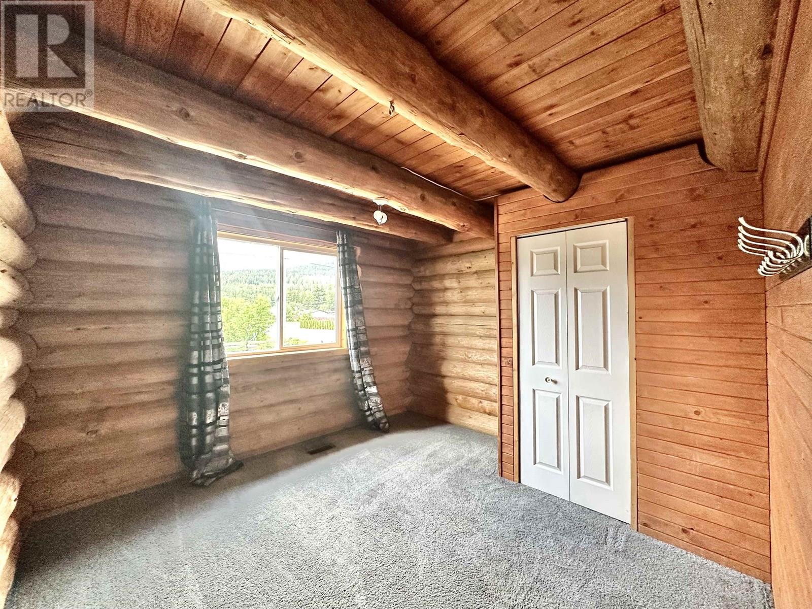 1100 7TH AVENUE, Valemount