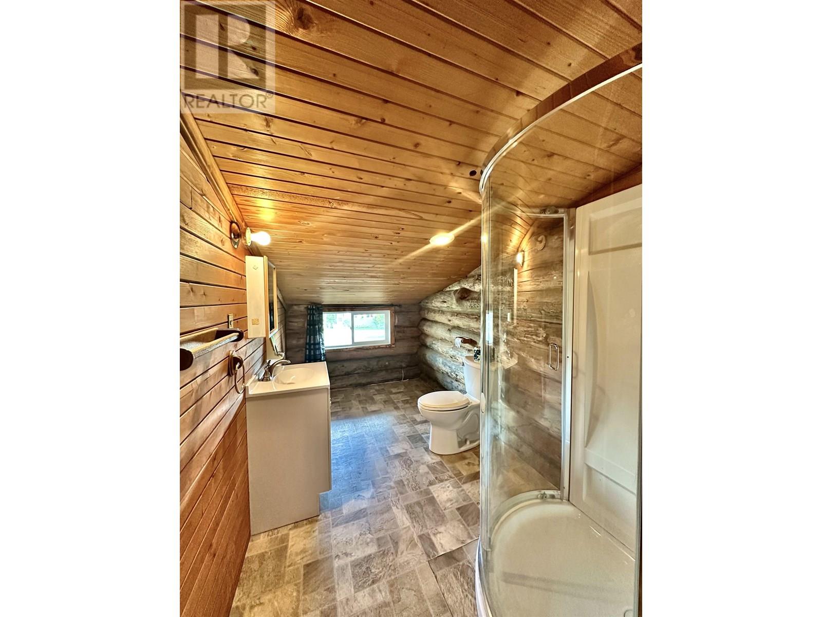 1100 7TH AVENUE, Valemount