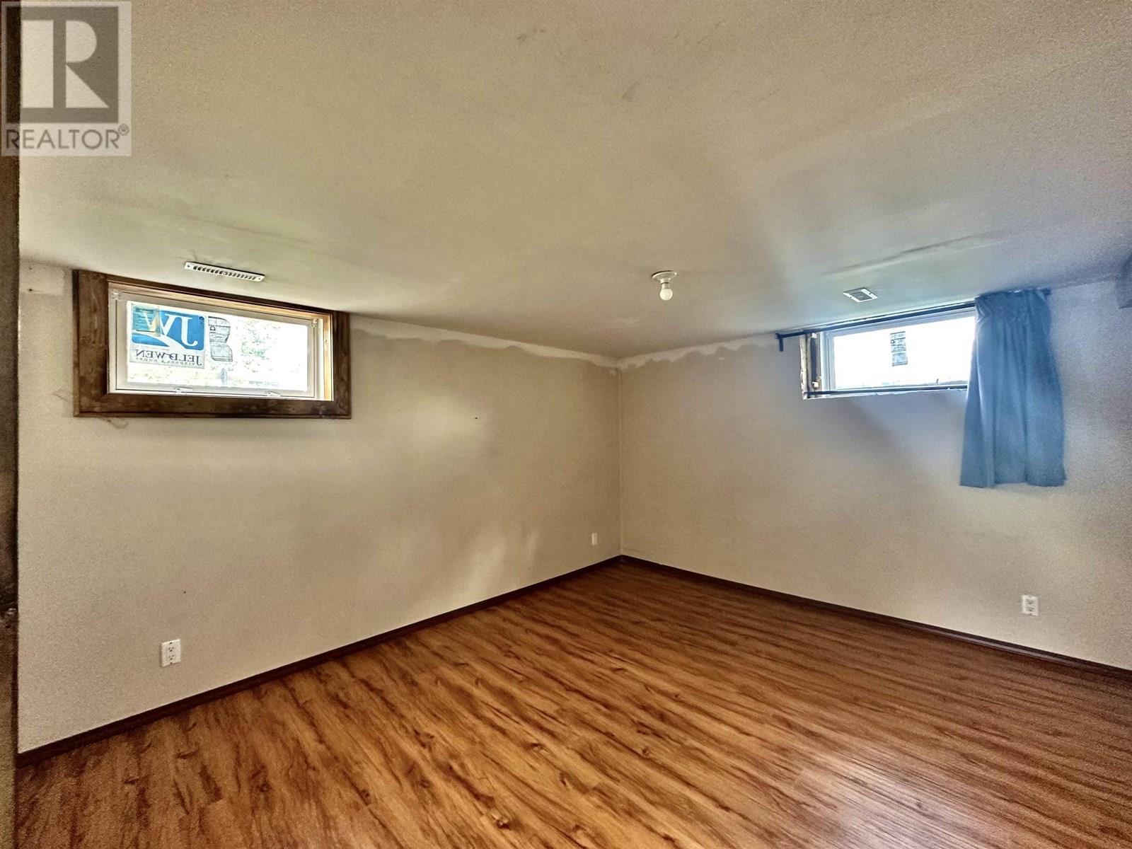1100 7TH AVENUE, Valemount
