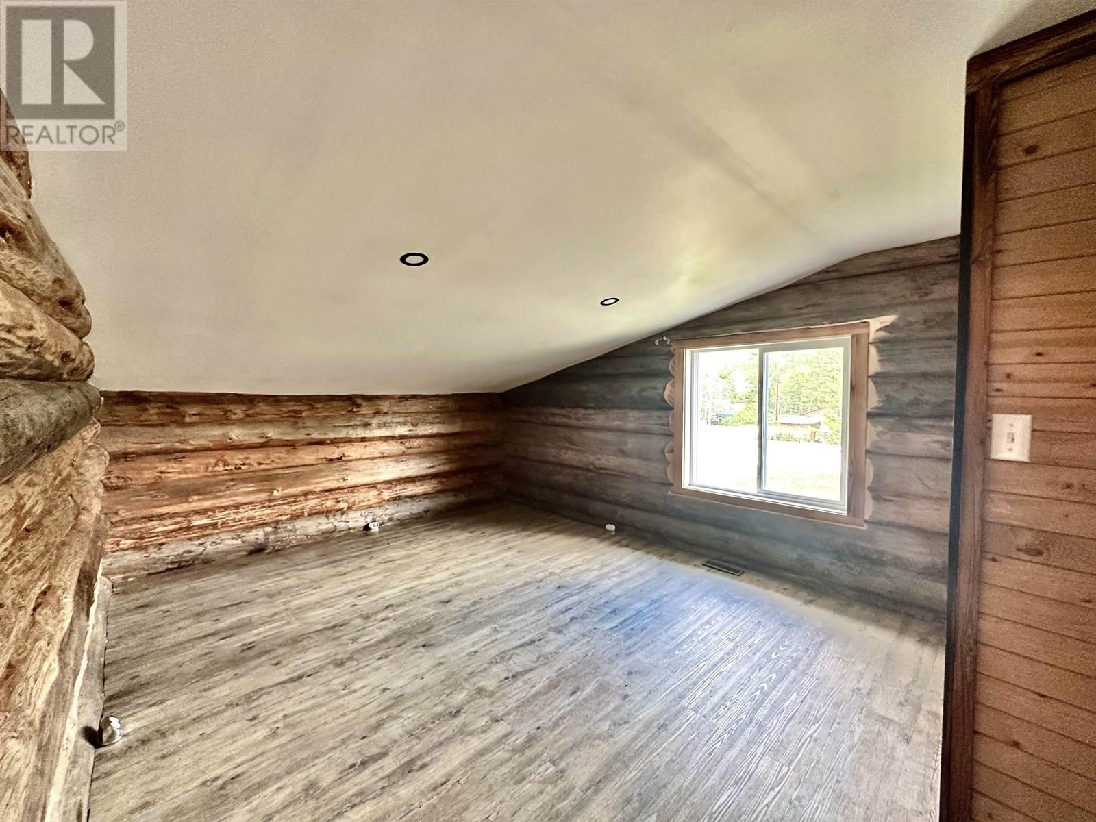 1100 7TH AVENUE, Valemount