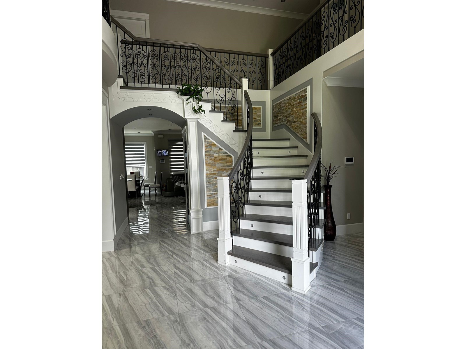 8960 150A STREET, Surrey