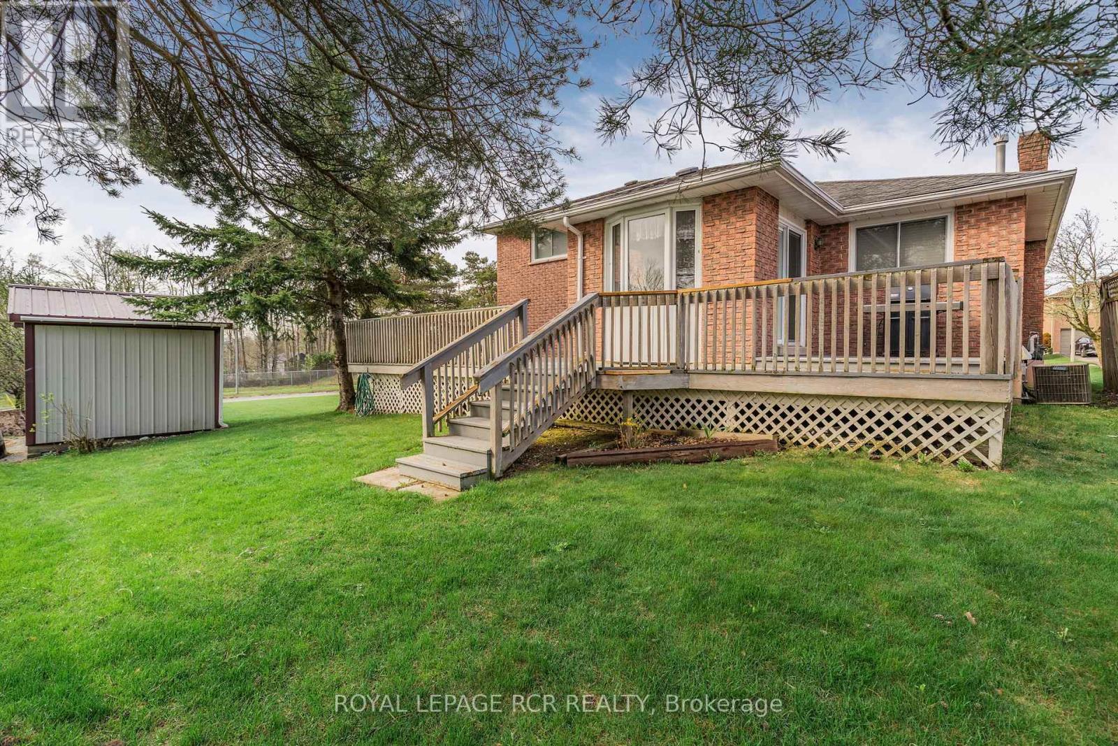 Photo 35 of 80 Woodside Drive, Orillia ON