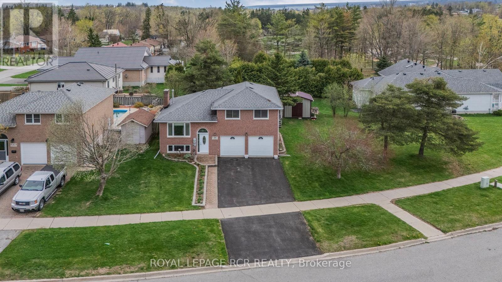 Photo 42 of 80 Woodside Drive, Orillia ON