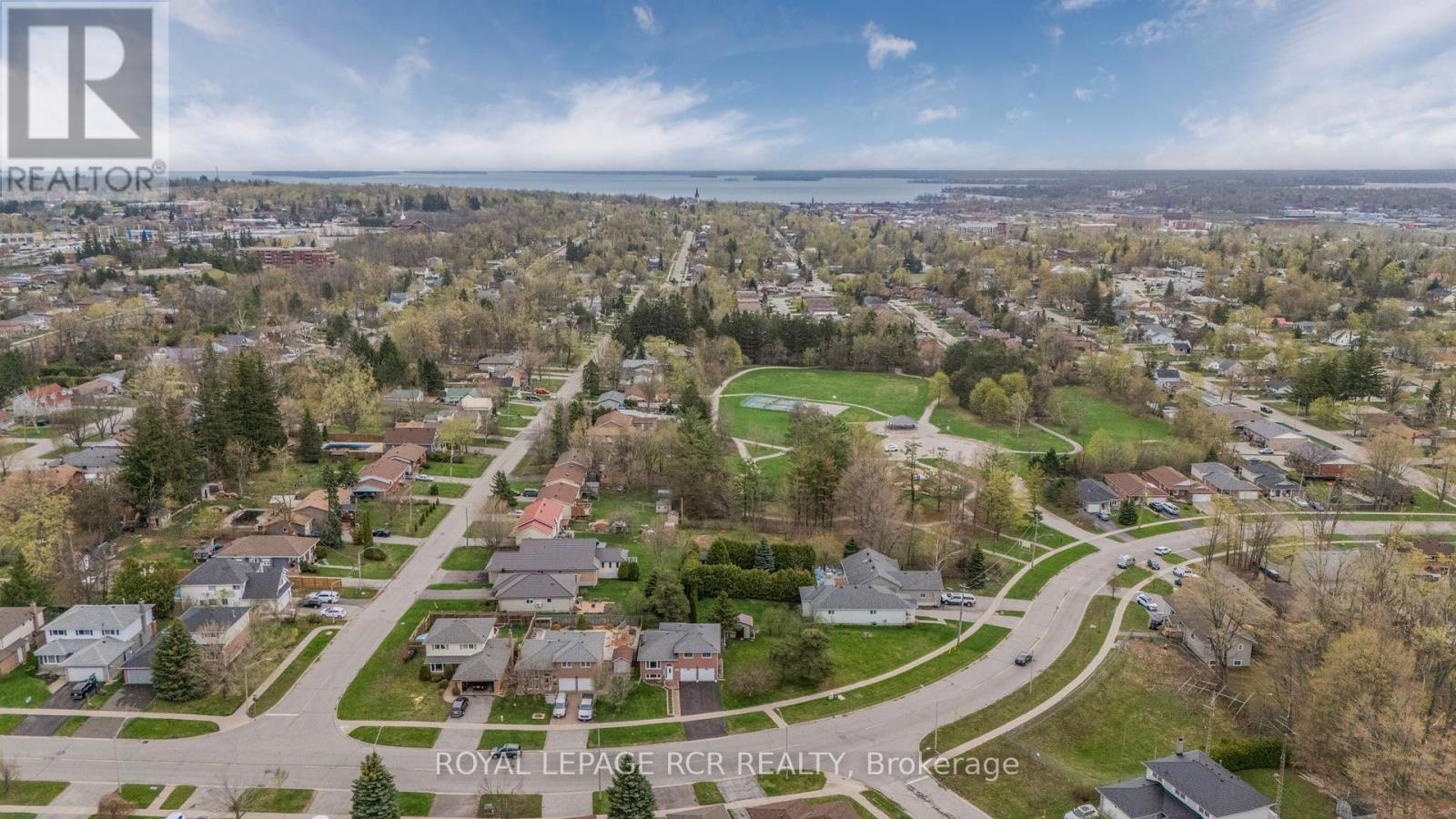 Photo 46 of 80 Woodside Drive, Orillia ON