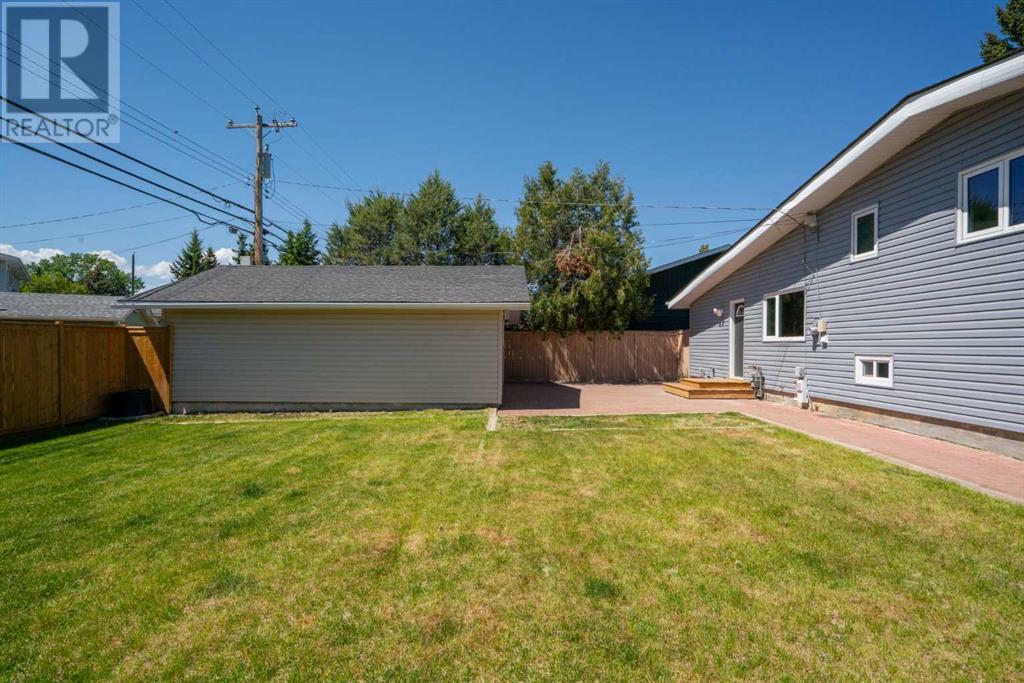 1039 Lake Bonavista Drive SE, Calgary, Alberta