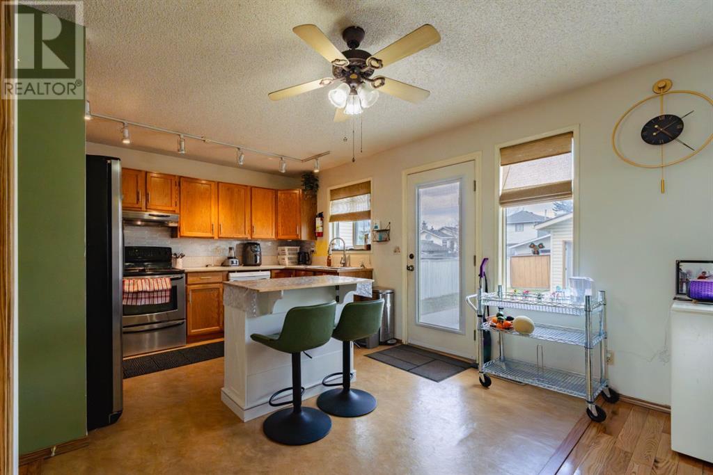 24 Laguna Close NE, Calgary, Alberta