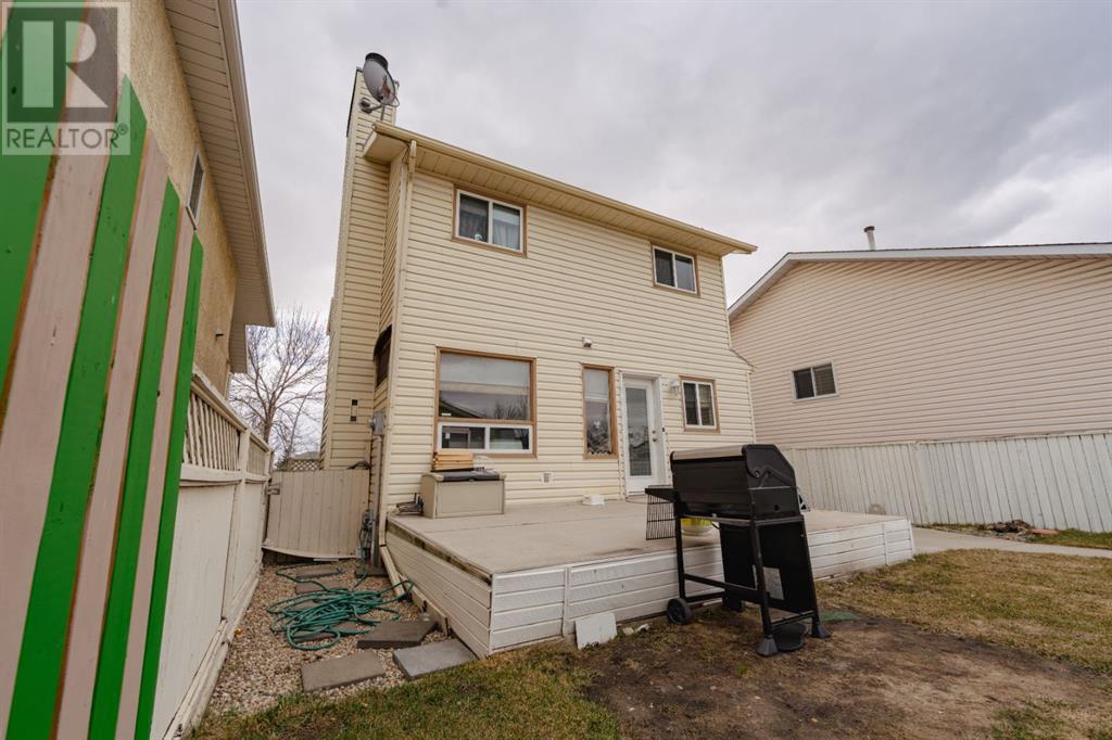 Single Family House for Sale in  Laguna Close NE Monterey Park Calgary 