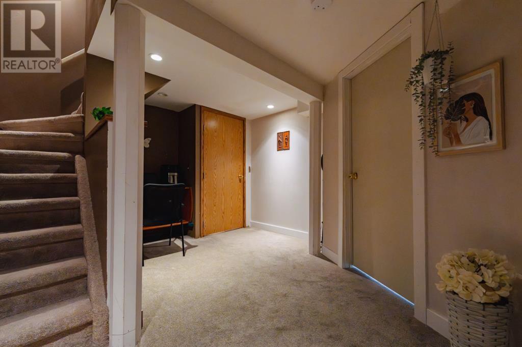 Single Family House for Sale in  Laguna Close NE Monterey Park Calgary 