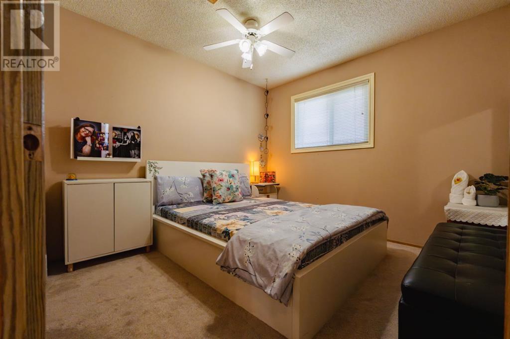 Single Family House for Sale in  Laguna Close NE Monterey Park Calgary 