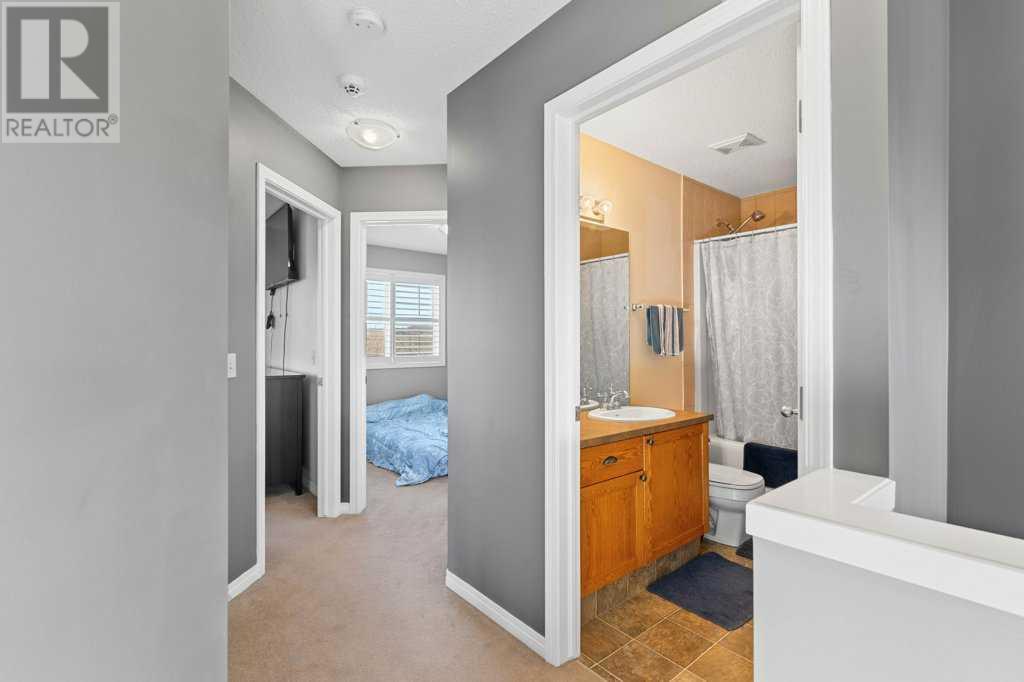 Single Family House for Sale in  Everglen Rise SW Evergreen Calgary 