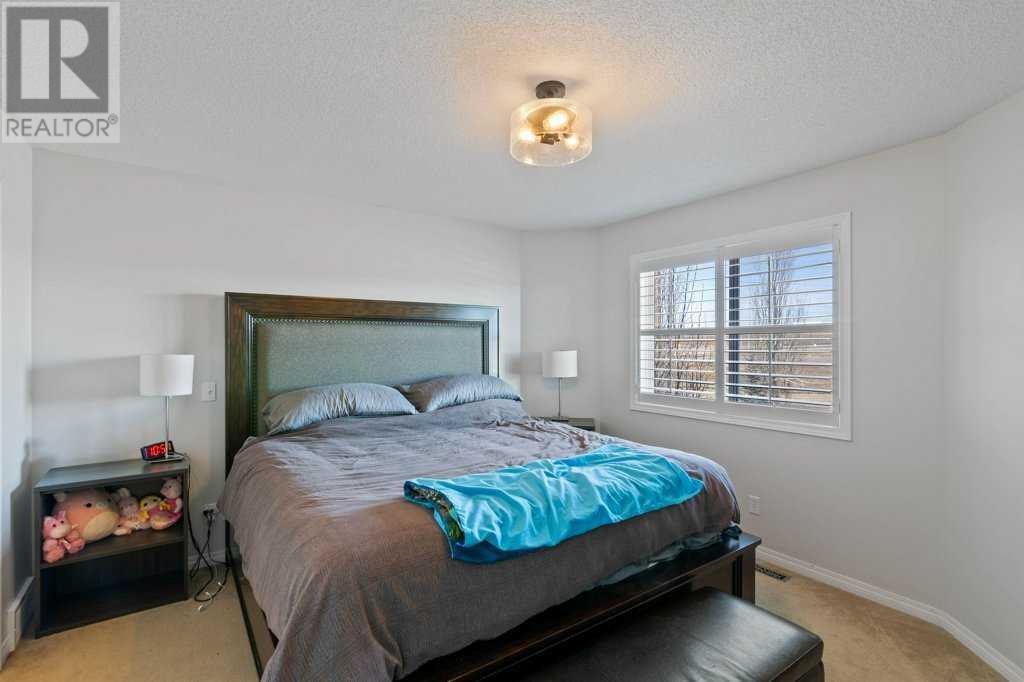 Single Family House for Sale in  Everglen Rise SW Evergreen Calgary 