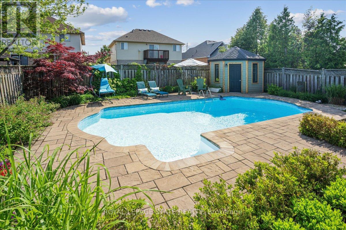 Photo 6 of 51 Napa Lane, Hamilton ON